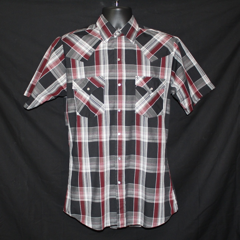 Ely Cattleman Button Down pearl snap buttons